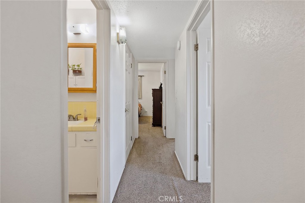 1585 Mulberry Ln, Lemoore, CA 93245