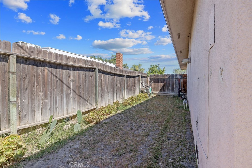 1585 Mulberry Ln, Lemoore, CA 93245