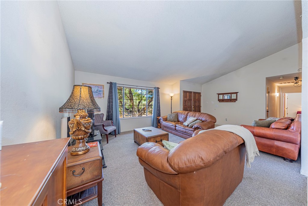 29610 Kit Carson Ct, Coarsegold, CA 93614
