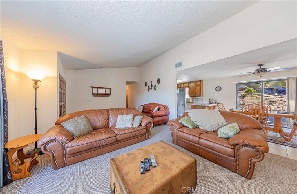 29610 Kit Carson Ct, Coarsegold, CA 93614