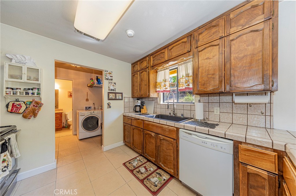 29610 Kit Carson Ct, Coarsegold, CA 93614