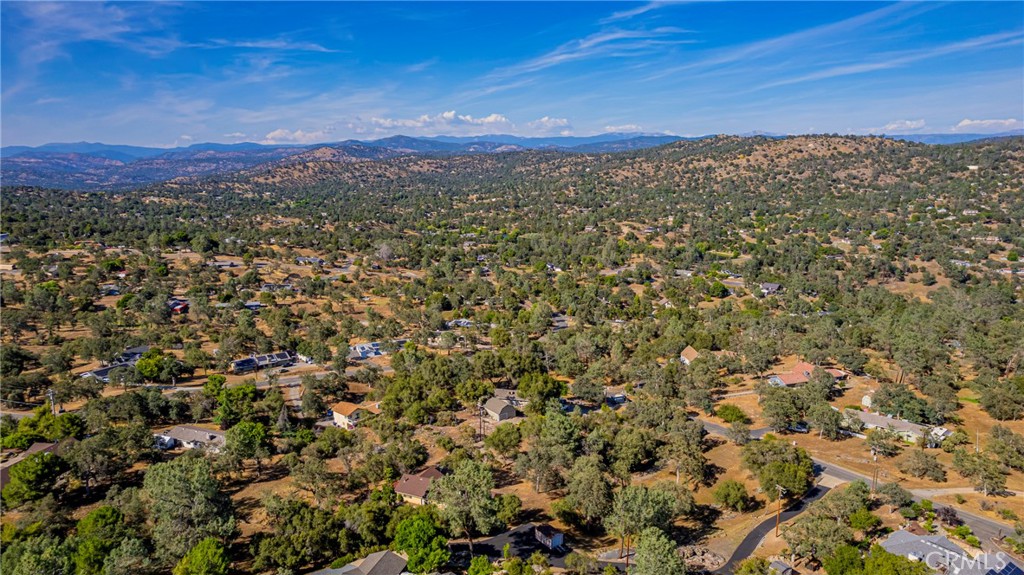 29610 Kit Carson Ct, Coarsegold, CA 93614