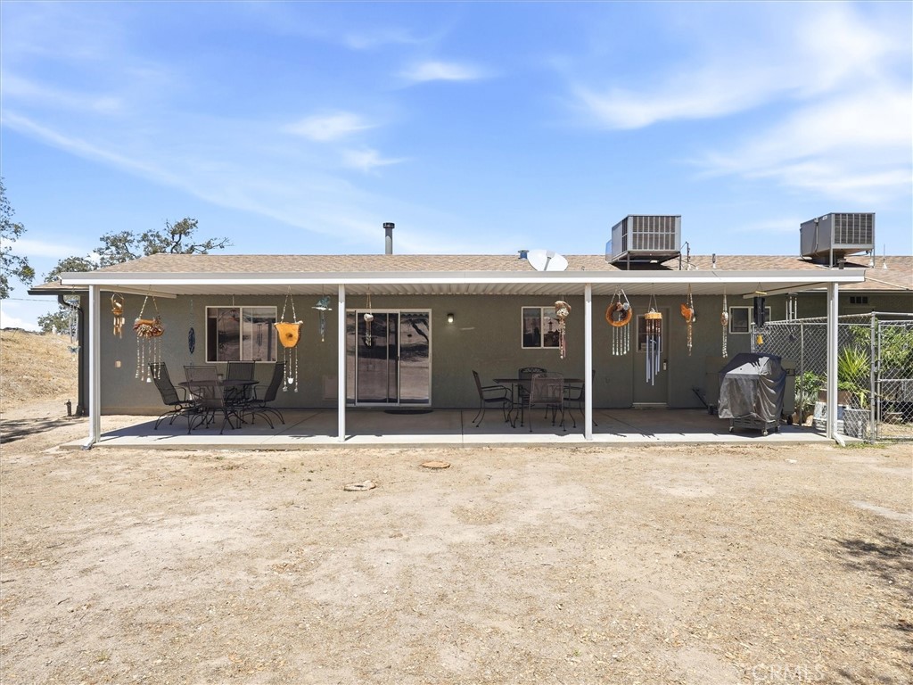 30491 Sentinel Dr, Coarsegold, CA 93614