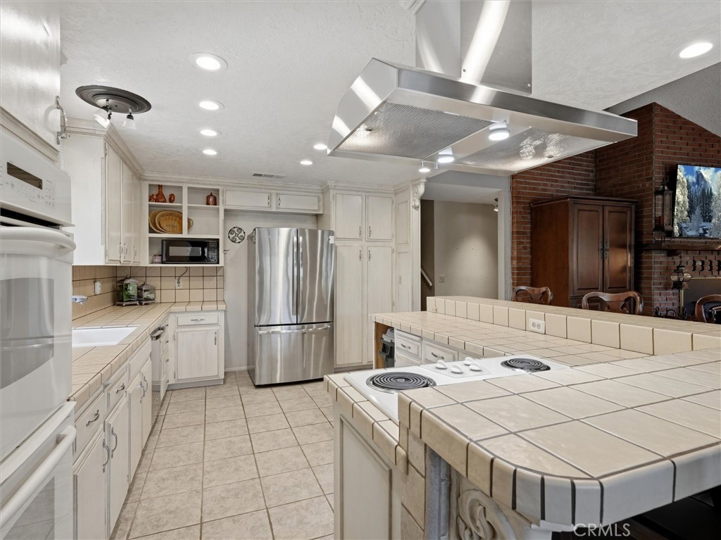 37516 Road 274, Bass Lake, CA 93604