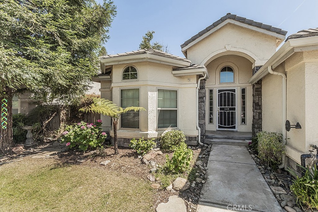 6589 E Michigan, Fresno, CA 93727