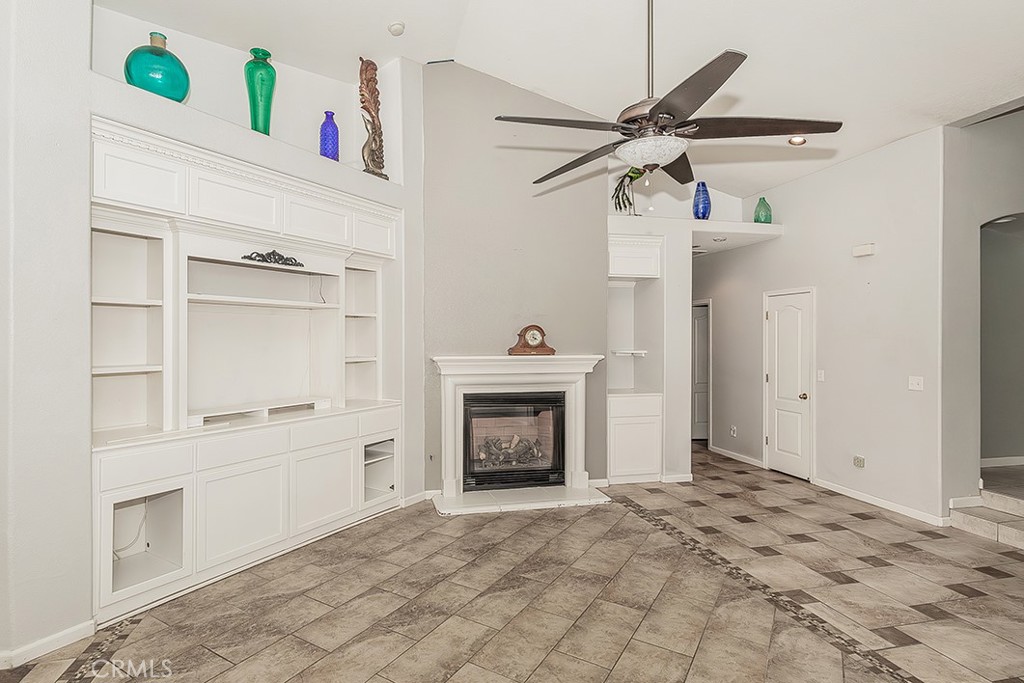 6589 E Michigan, Fresno, CA 93727