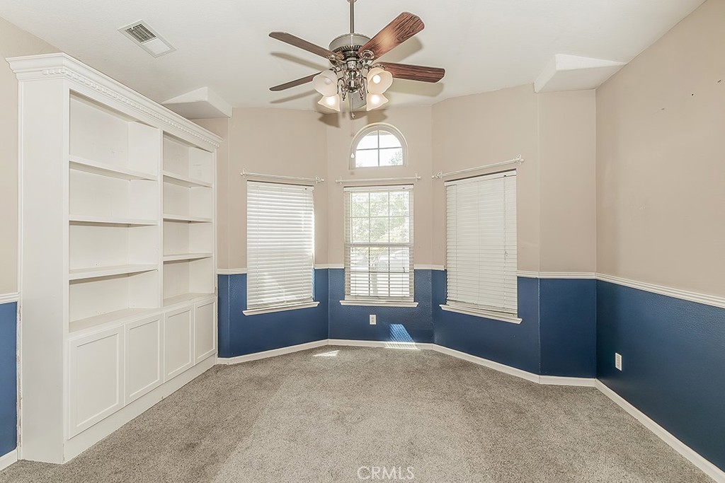 6589 E Michigan, Fresno, CA 93727