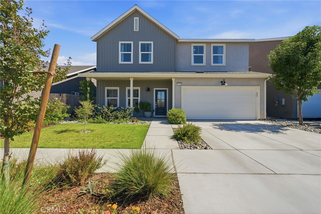 2445 W Claridge Way, Hanford, CA 93230