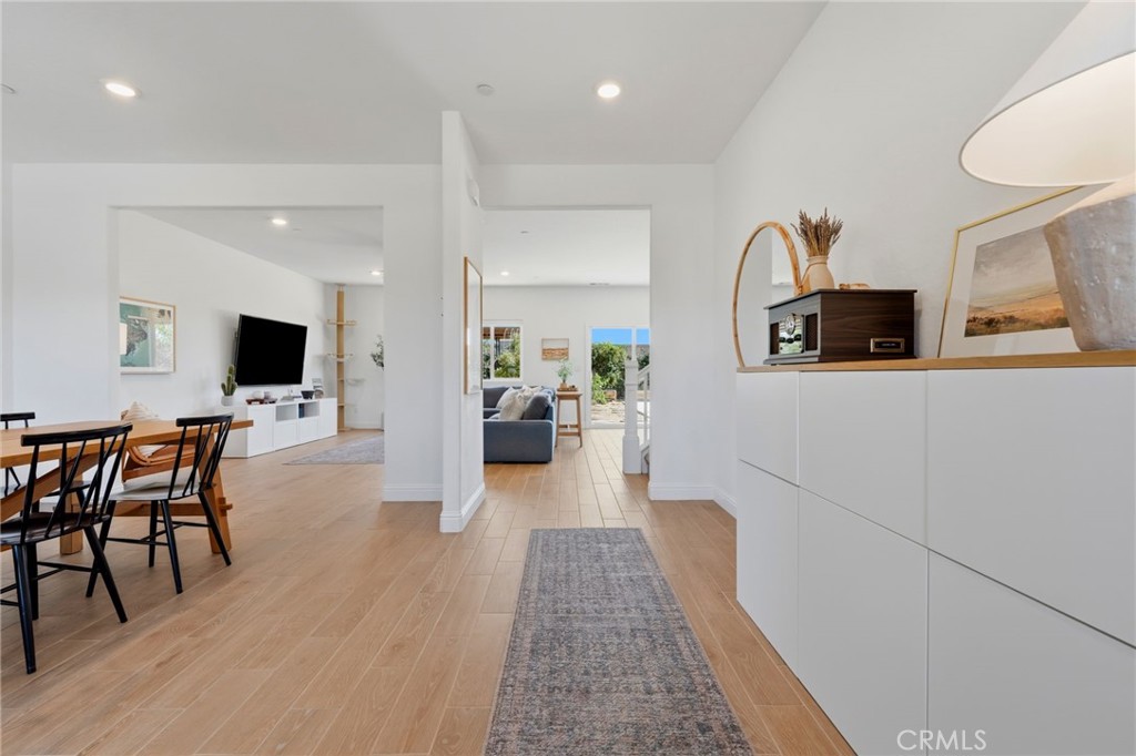 2445 W Claridge Way, Hanford, CA 93230