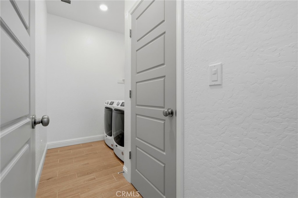 2445 W Claridge Way, Hanford, CA 93230