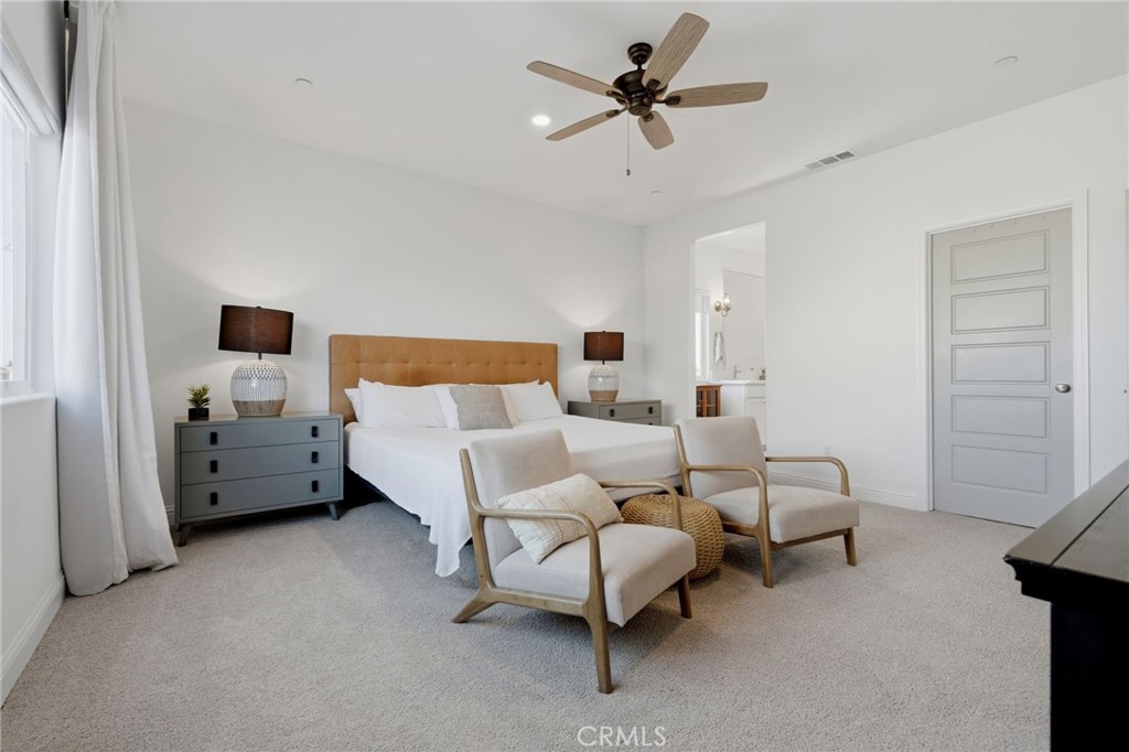 2445 W Claridge Way, Hanford, CA 93230