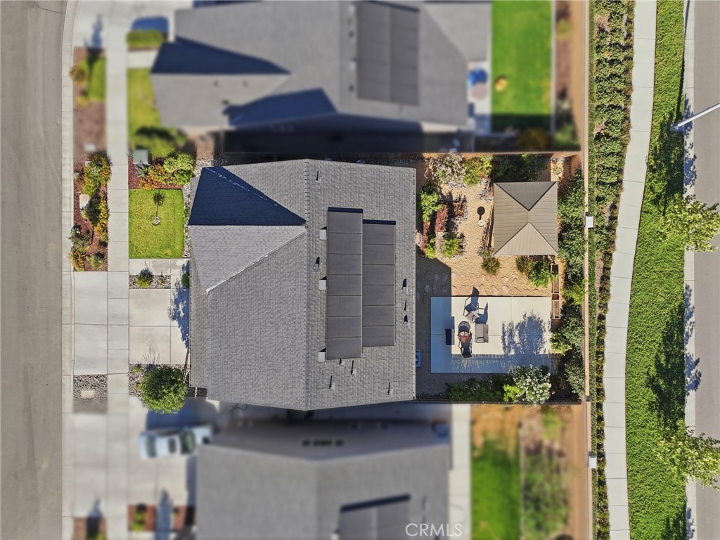 2445 W Claridge Way, Hanford, CA 93230