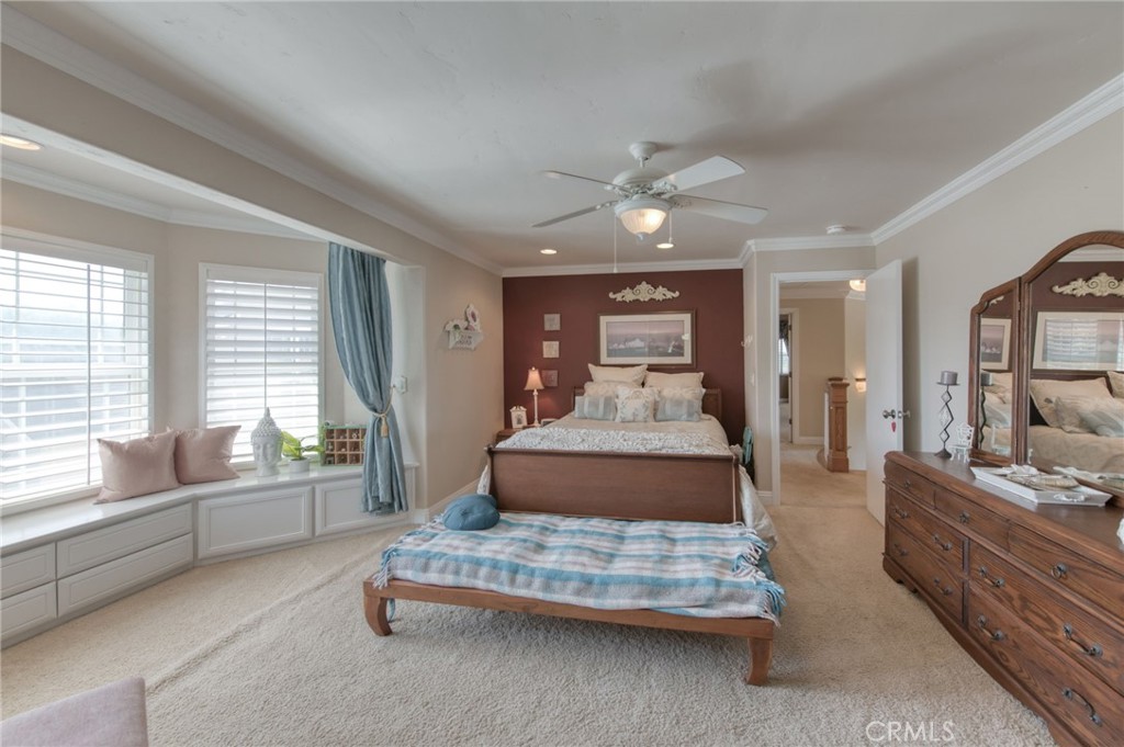 8485 N Madsen, Clovis, CA 93619