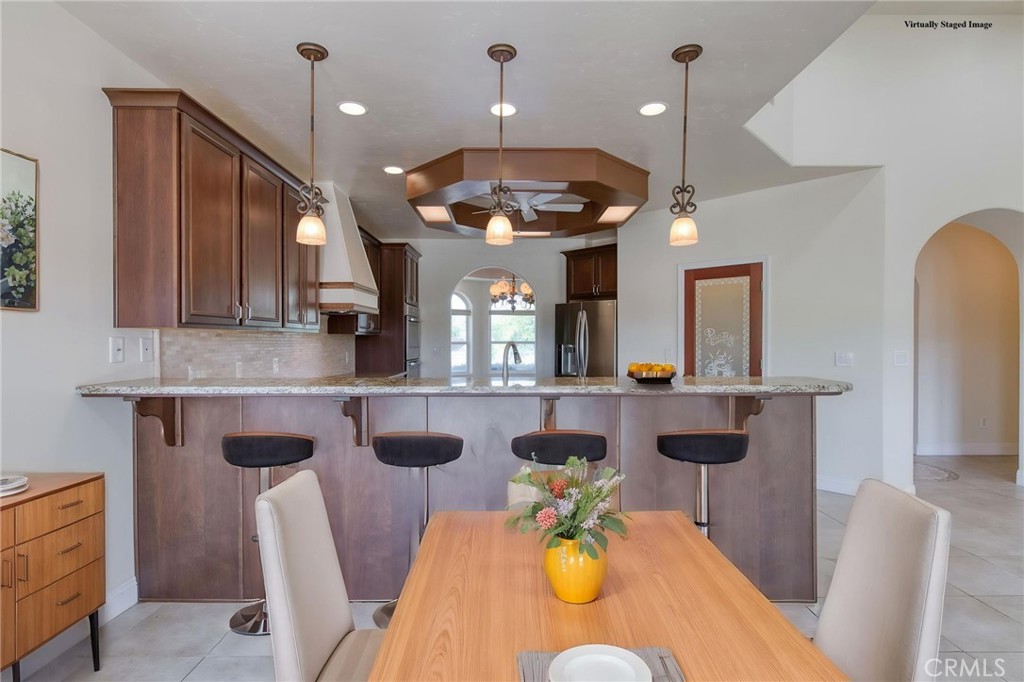 8485 N Madsen, Clovis, CA 93619