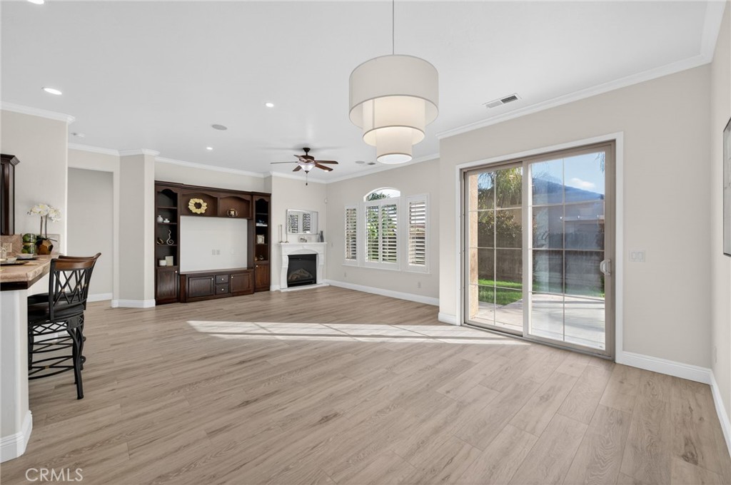 1563 E Via Mirasol, Fresno, CA 93730