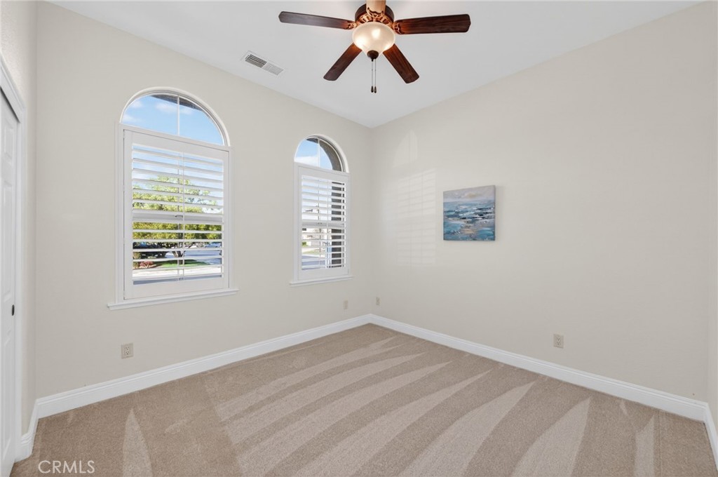 1563 E Via Mirasol, Fresno, CA 93730