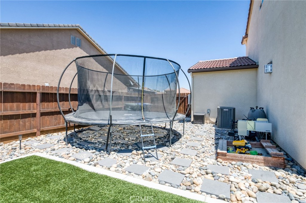 3594 Amanecer, Clovis, CA 93619