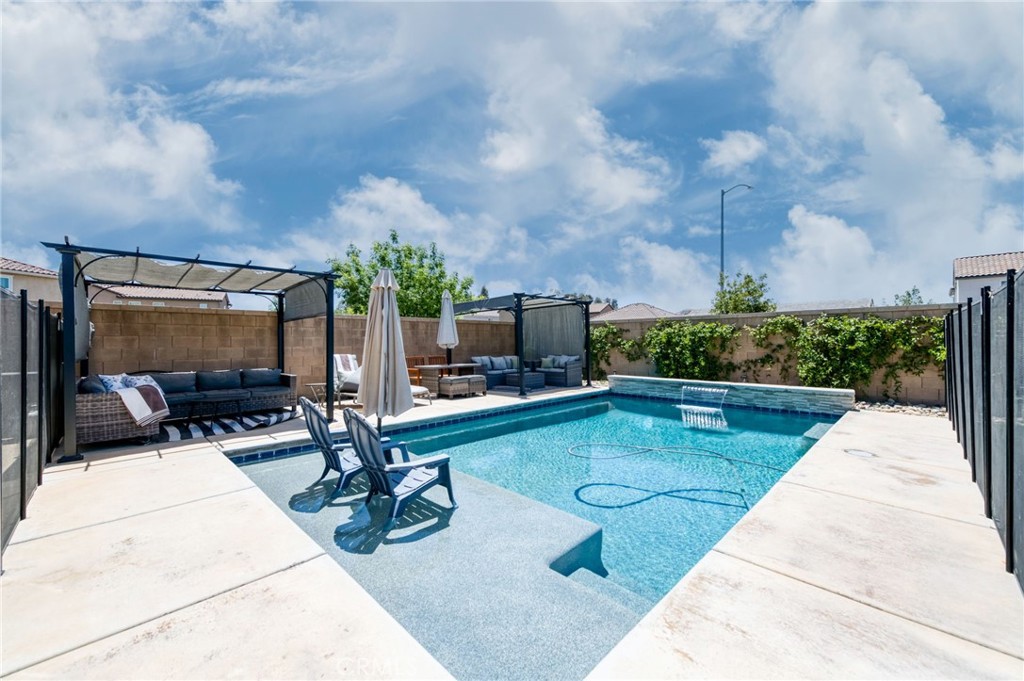 3594 Amanecer, Clovis, CA 93619