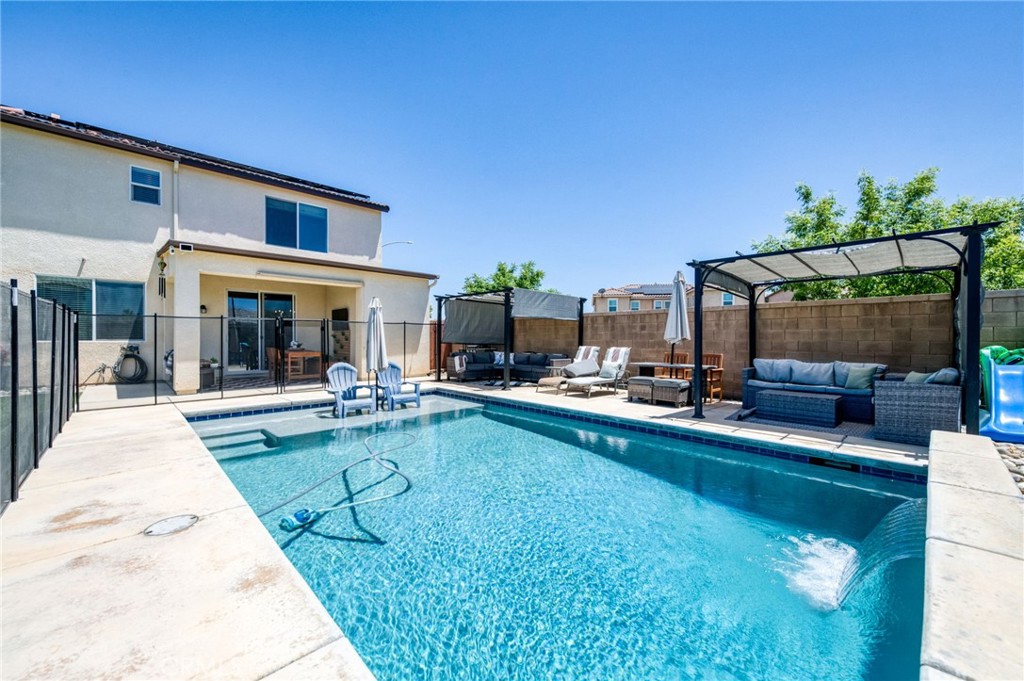 3594 Amanecer, Clovis, CA 93619