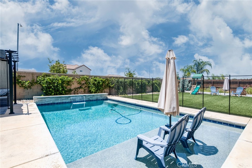 3594 Amanecer, Clovis, CA 93619