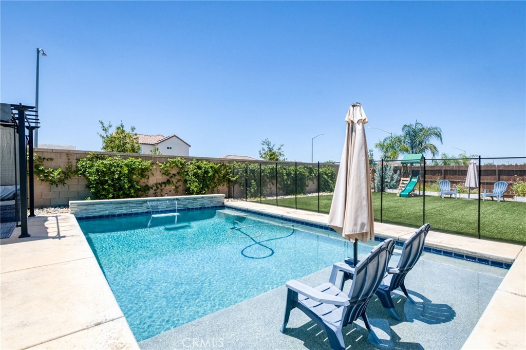 3594 Amanecer, Clovis, CA 93619