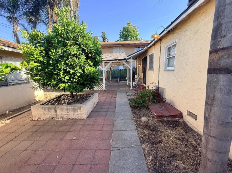 728 N Palm, Fresno, CA 93728