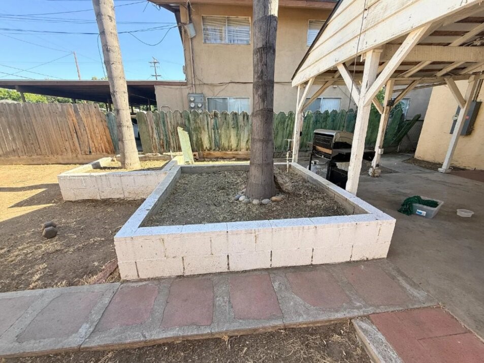 728 N Palm, Fresno, CA 93728
