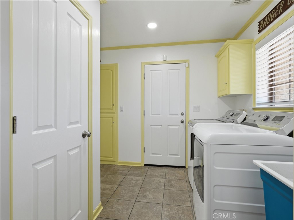 42781 Badger Circle Dr, Coarsegold, CA 93614