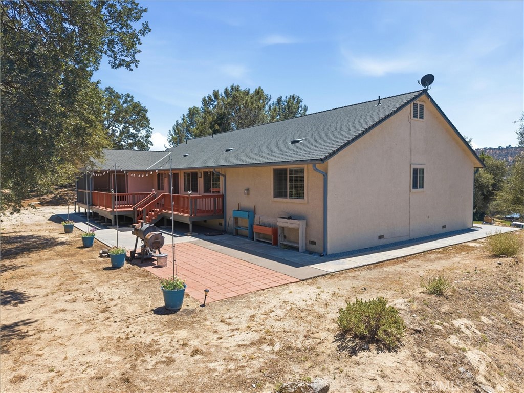 42781 Badger Circle Dr, Coarsegold, CA 93614