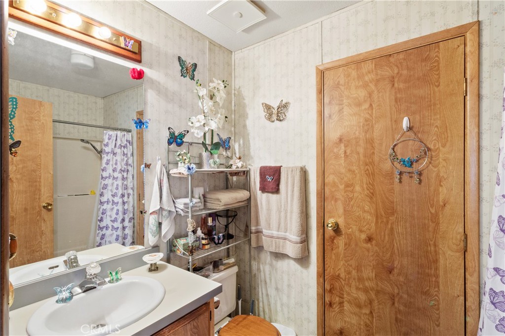 1500 Held, Modesto, CA 95355
