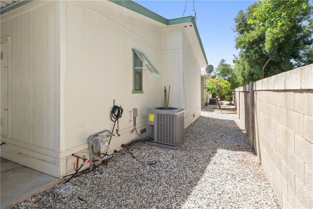 1500 Held, Modesto, CA 95355