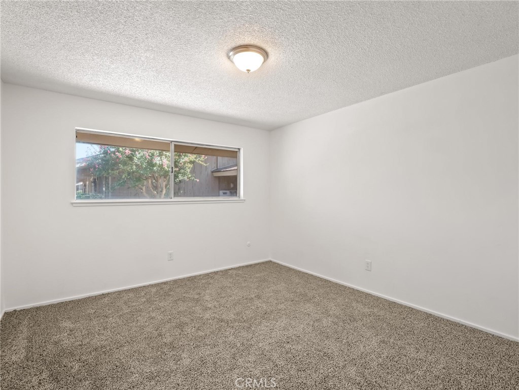 3725 N Fruit, Fresno, CA 93705