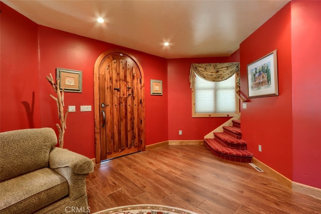 54736 Willow Cove Rd, Bass Lake, CA 93604