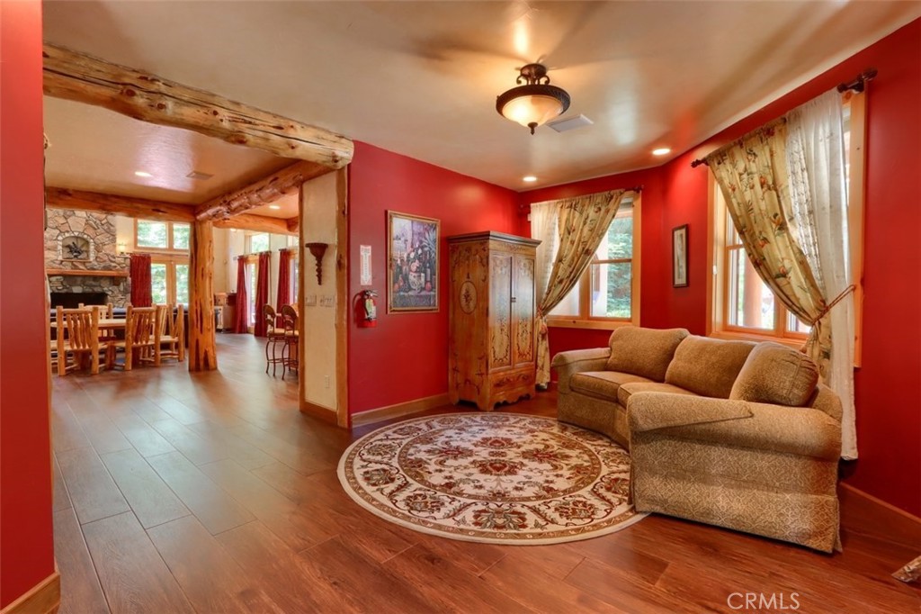54736 Willow Cove Rd, Bass Lake, CA 93604