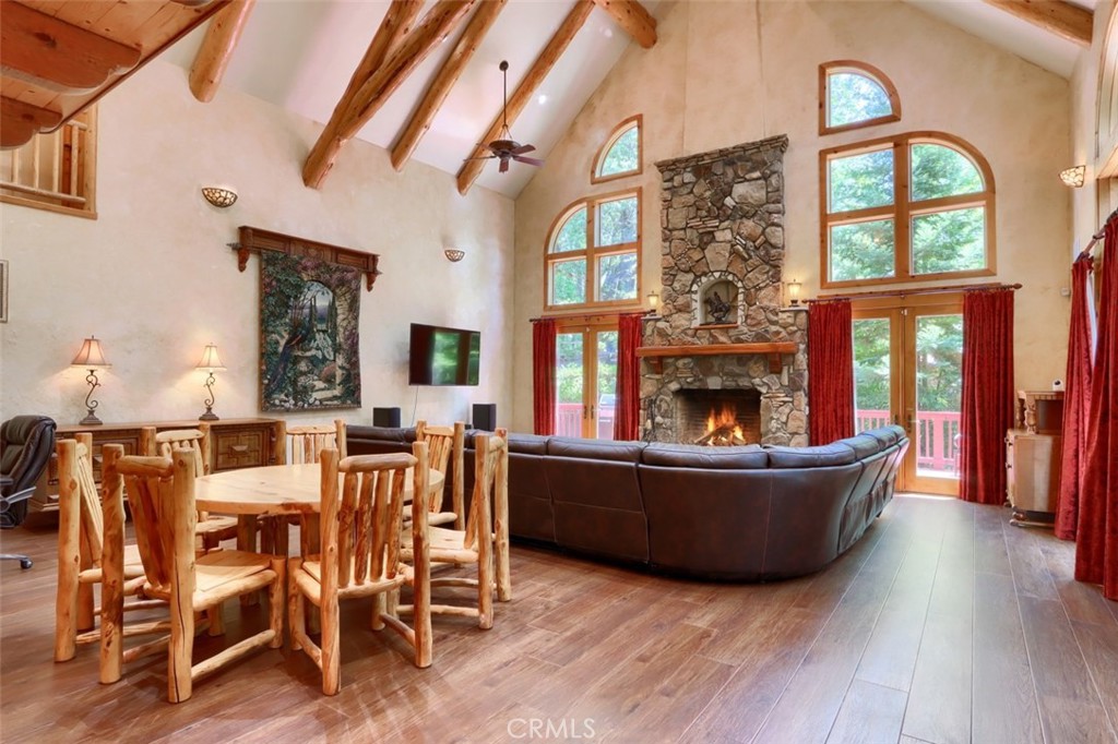 54736 Willow Cove Rd, Bass Lake, CA 93604