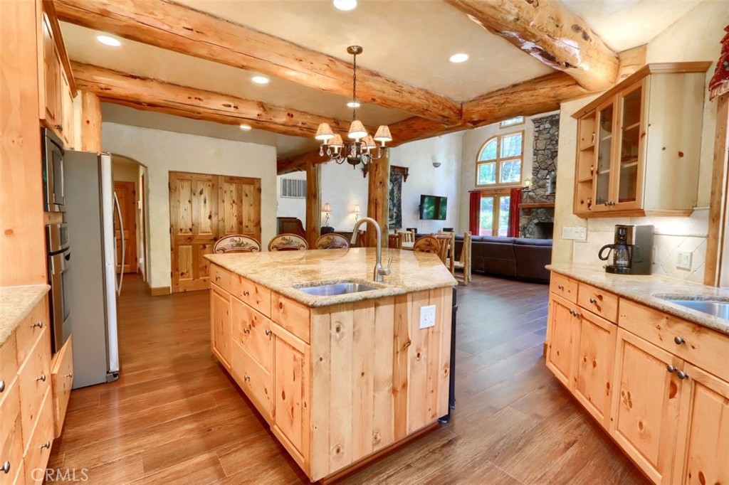 54736 Willow Cove Rd, Bass Lake, CA 93604