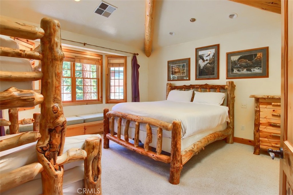 54736 Willow Cove Rd, Bass Lake, CA 93604