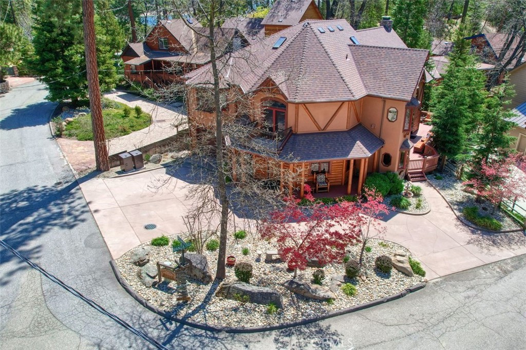 54736 Willow Cove Rd, Bass Lake, CA 93604