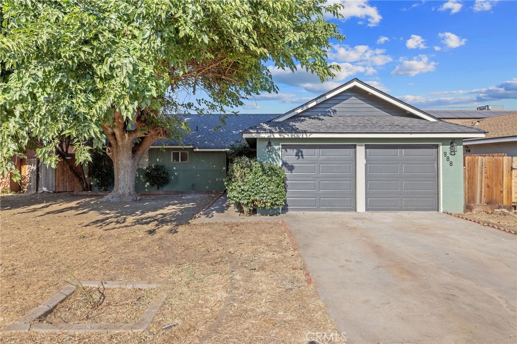 988 Laurel, Lindsay, CA 93247