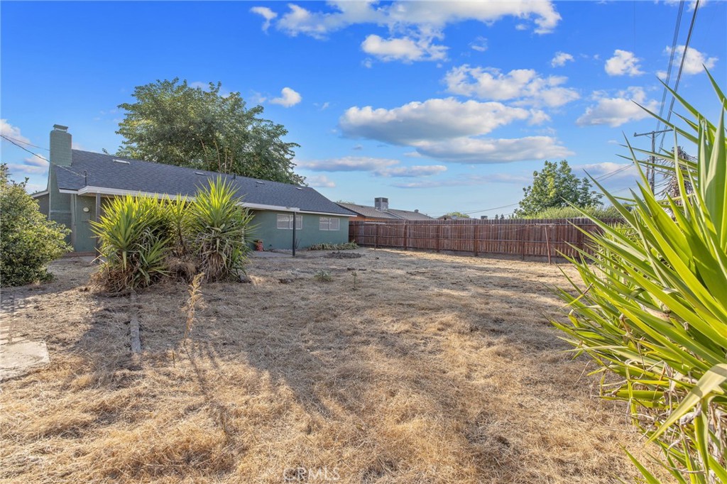 988 Laurel, Lindsay, CA 93247