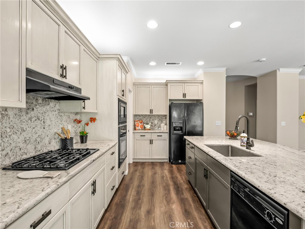 2222 Carson, Clovis, CA 93611
