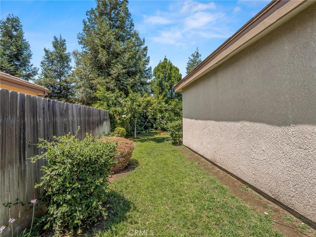 2222 Carson, Clovis, CA 93611