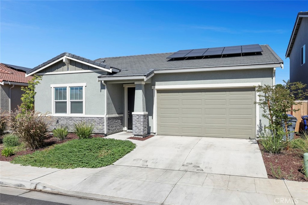 636 N Apricot, Fresno, CA 93727