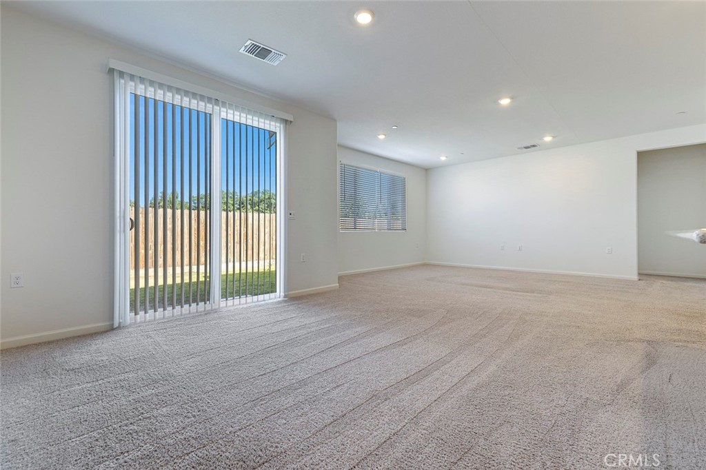 636 N Apricot, Fresno, CA 93727