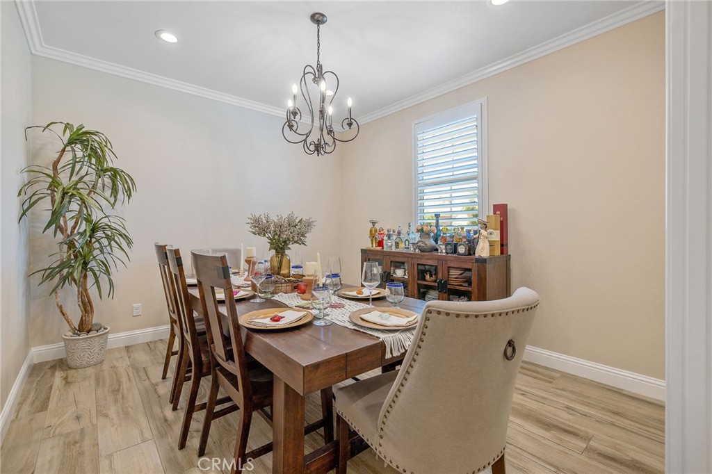908 Tuscany Ct, Lemoore, CA 93245
