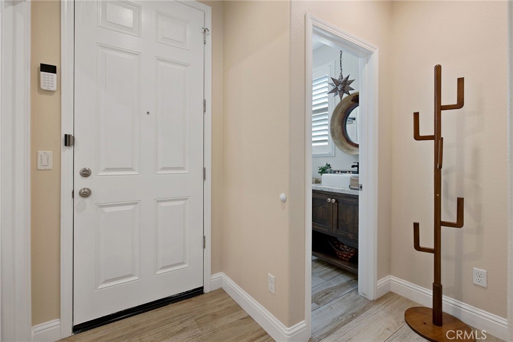 908 Tuscany Ct, Lemoore, CA 93245