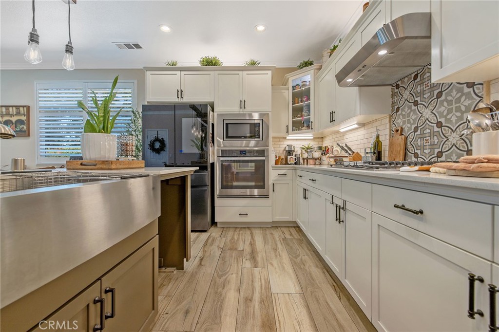 908 Tuscany Ct, Lemoore, CA 93245