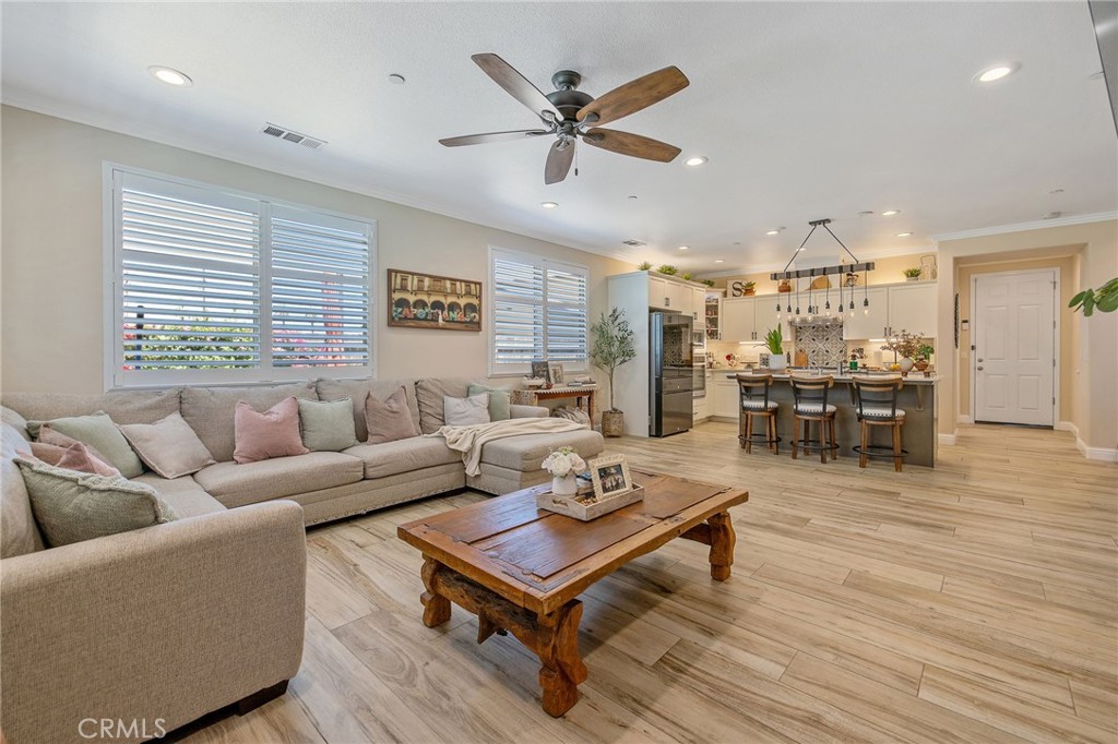 908 Tuscany Ct, Lemoore, CA 93245