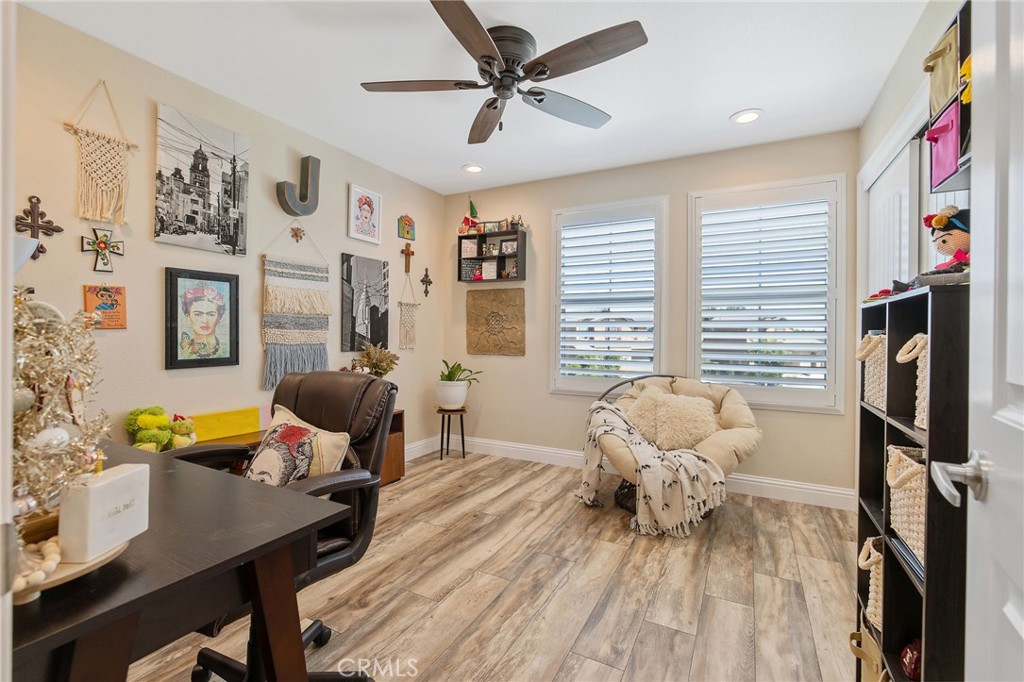 908 Tuscany Ct, Lemoore, CA 93245