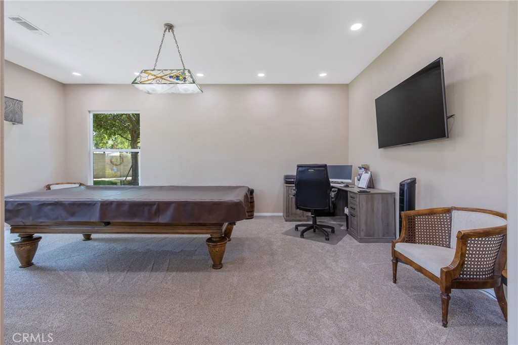 2833 E Laura Ct, Visalia, CA 93292